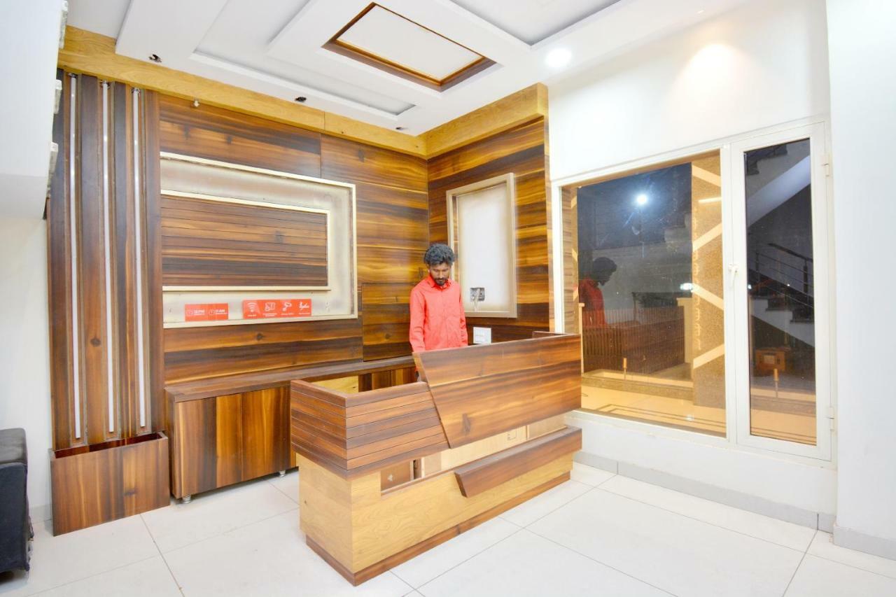 Hôtel Oyo 40699 Grand Sokhi à Tarn Taran Extérieur photo